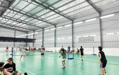 Điểm danh 5+ sân cầu lông Hà Nội chất lượng nhất