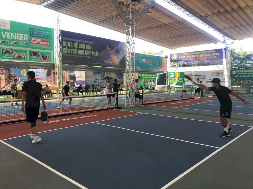 8+ Sân cầu lông và pickleball Nha Trang: Địa điểm nào đáng chơi nhất? 8+ Sân cầu lông và pickleball Nha Trang: Địa điểm nào đáng chơi nhất?
