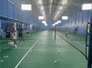 Cụm sân cầu lông trong nhà tại Trung tâm TDTT 521 Minh Khai